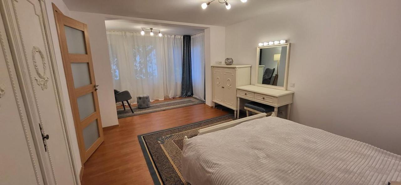 Cotroceni Accommodations Upstairs 布加勒斯特 外观 照片